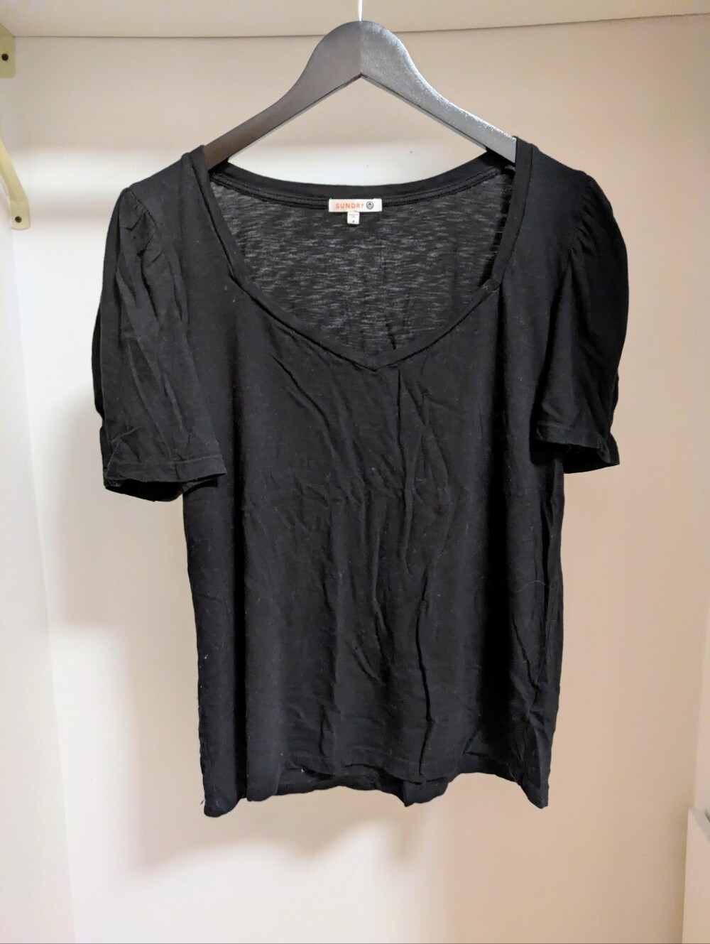 Sundry Black Short Sleeve V-Neck Tee